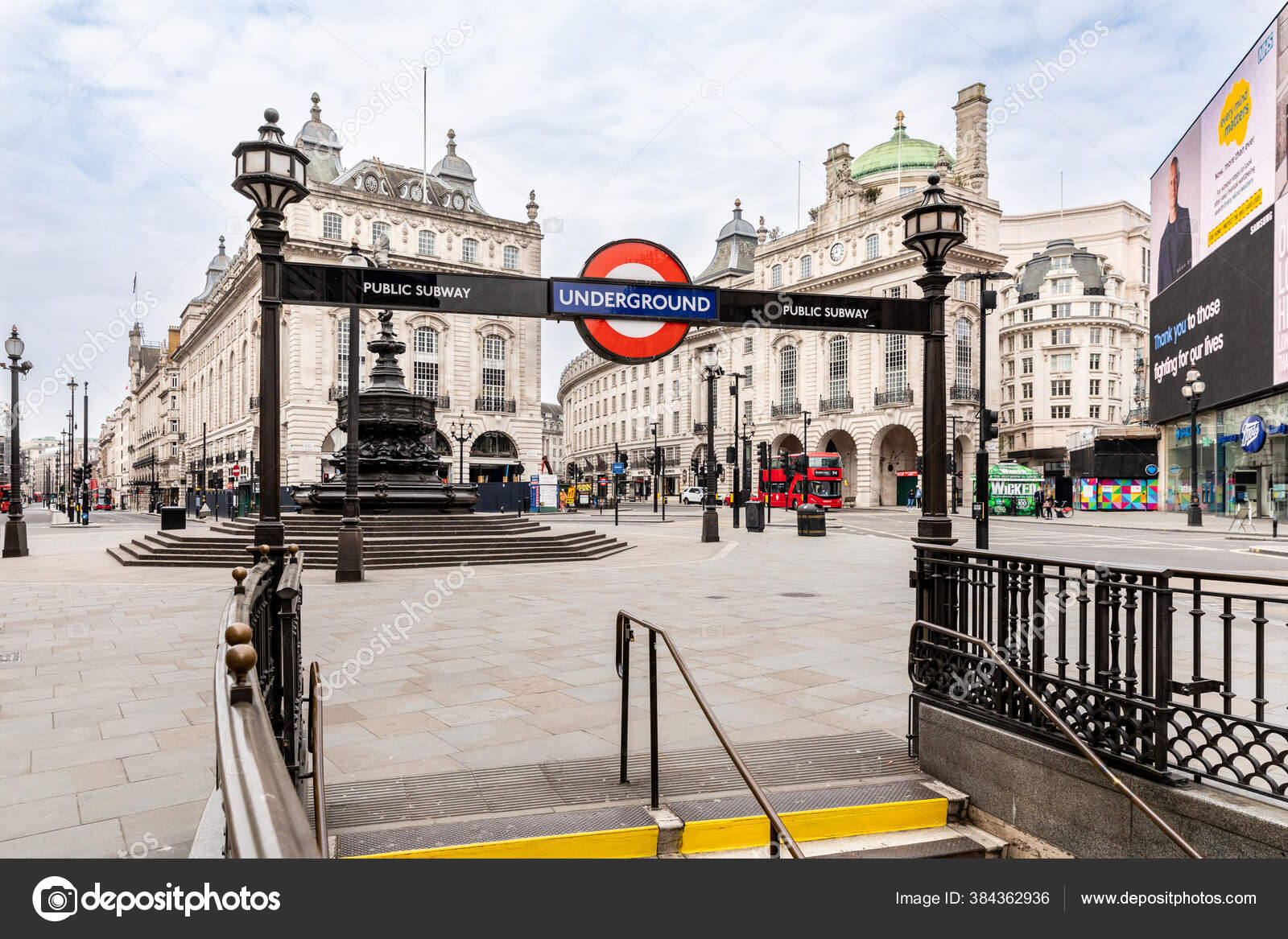 17+ Piccadilly Circus London 2020 Pics