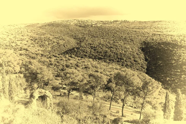 在以色列加利利山阿拉伯定居点 全景图的加利利 以色列北部区 复古风格色调图片 — 图库照片