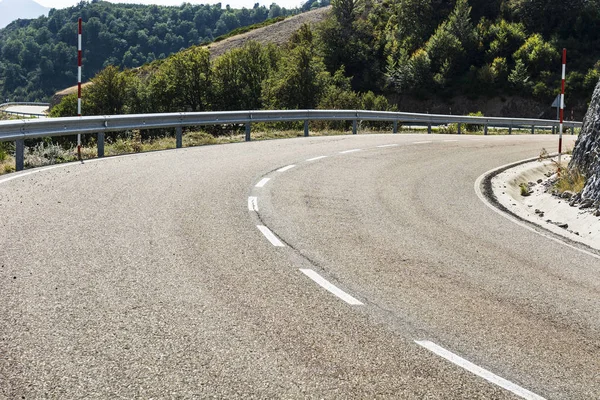 Europas Slingrande Asfaltväg Toppar Spanien Tidigt Morgonen — Stockfoto