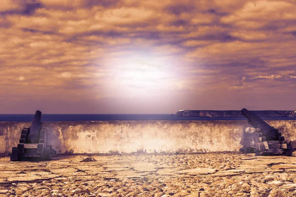 Eski Paslı Topu Portekiz Kale Sagres Işığında Atlantik Okyanusu Sahilde — Stok fotoğraf