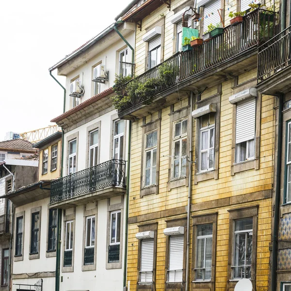 Παραδοσιακή Πορτογαλική Πρόσοψη Μερικές Φορές Διακοσμημένη Κεραμικά Πλακίδια Του Azulejo — Φωτογραφία Αρχείου