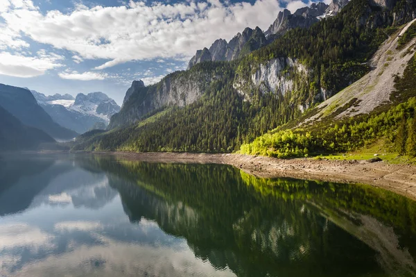 Rakouská Krajina Lesy Louky Pole Pastviny Kolem Jezera Gosausee Pozadí — Stock fotografie