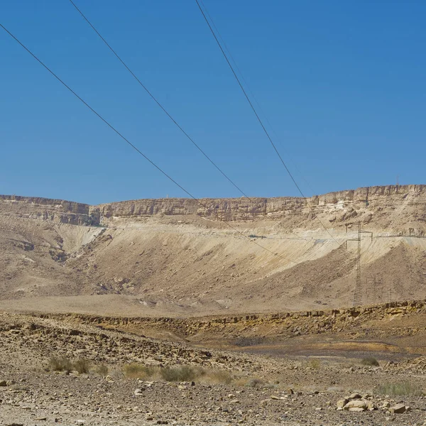 Безмежна Безкінечність Скелястих Пагорбів Пустелі Негев Ізраїлі Лінії Електропередач Пілонах — стокове фото