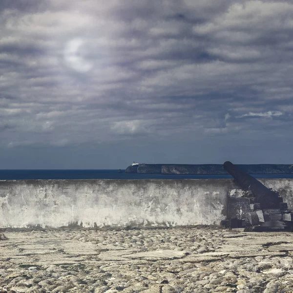Velho Canhão Enferrujado Guardar Fortaleza Portuguesa Sagres Praia Oceano Atlântico — Fotografia de Stock