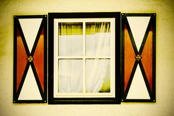 Типове Вікно Будинку Маленькому Містечку Австрії Дім Австрійському Місті Сент — стокове фото