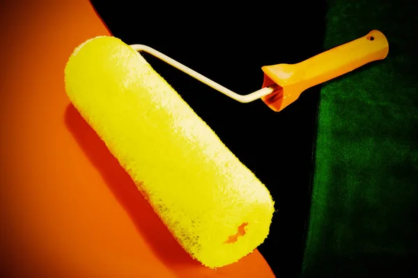 Yellow Roller Black Red Green Background — Stock Photo, Image