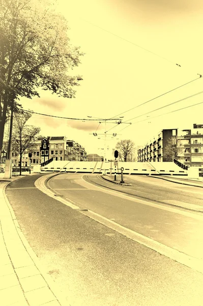 Drawbridge in an Half-open Position in Amsterdam — Stock Photo, Image