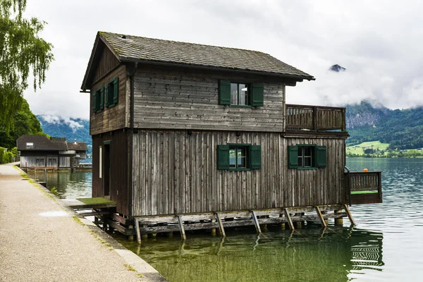 Chuva Nuvens Wolfgangsee Áustria Névoa Manhã Sobre Paisagem Austríaca Com — Fotografia de Stock