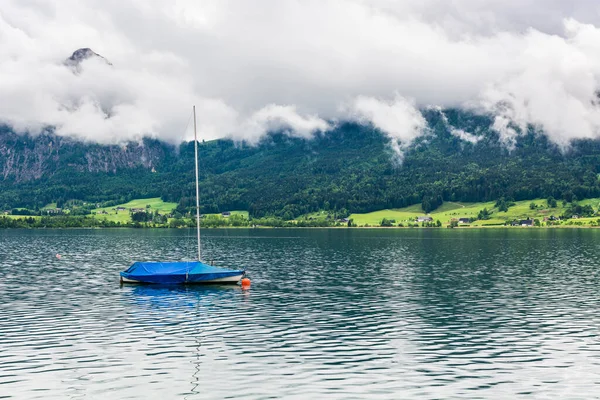 Rain Clouds Wolfgangsee Austria Morning Mist Austrian Landscape Lake Yacht — Stock Photo, Image