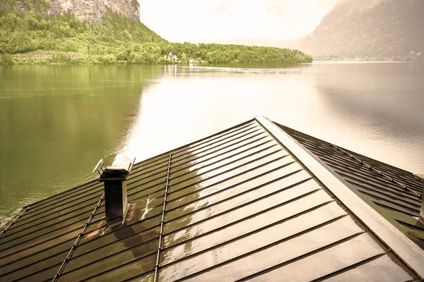 Regen Und Wolken Hallstattersee Österreich Morgennebel Über Der Österreichischen Landschaft — Stockfoto