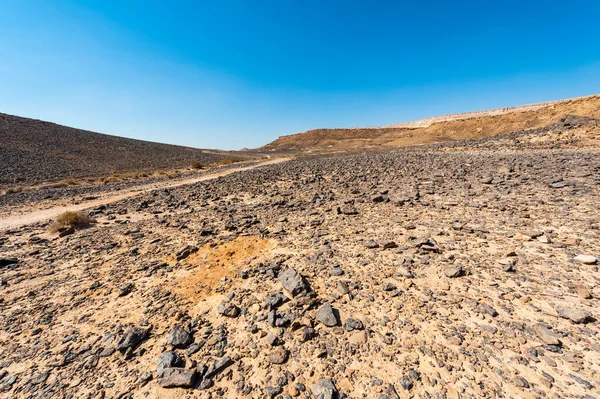 Adembenemend Landschap Van Rotsformaties Israëlische Woestijn Stofbergen Onderbroken Door Wadis — Stockfoto