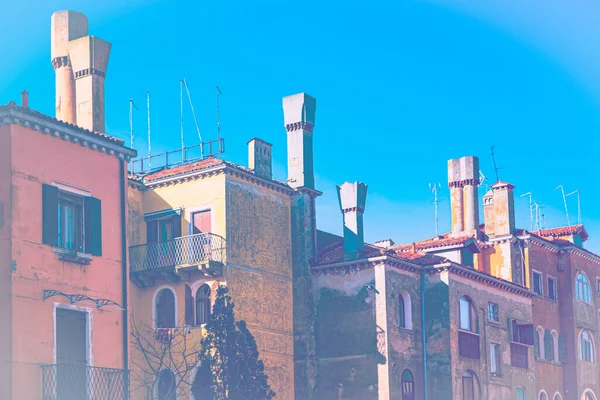 Итальянская Культура Венецианских Фасадах Выцветших Цветовых Эффектах Венеция Богата Бедна — стоковое фото