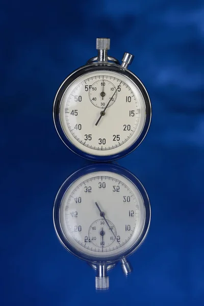 Stopwatch Blue Background Counted Out Five Seconds — Stock Photo, Image