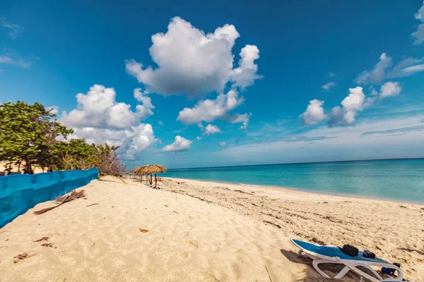 Spiaggia Sabbia Perfetta Mare Tropicale Calmo Trasparente — Foto Stock