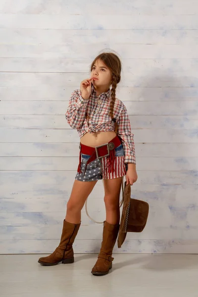 Küçük kovboy kız — Stok fotoğraf