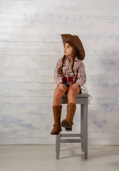 Kleine cowboy meisje — Stockfoto