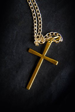 Siyah metal çapraz