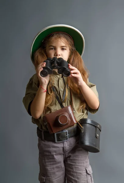 Ragazza in uniforme tropicale — Foto Stock