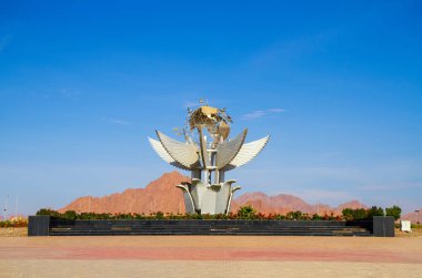 Barış Meydanı Anıtı