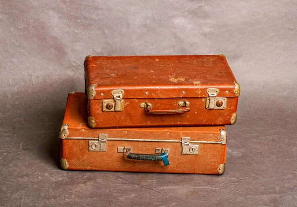 Old red suitcases — Stock Photo, Image