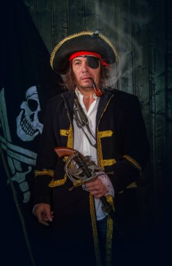 Olgun Korsan Capitan