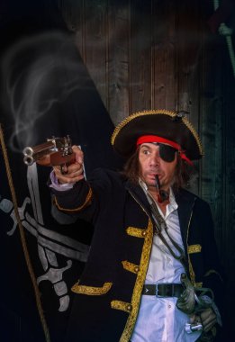 Olgun Korsan Capitan