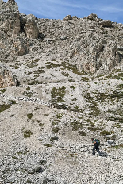 Trekking w regionie Dolomity, Włochy — Zdjęcie stockowe