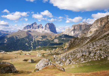 Dolomites dağ manzarası