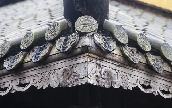 仏教寺院の屋根のクローズ アップ — ストック写真
