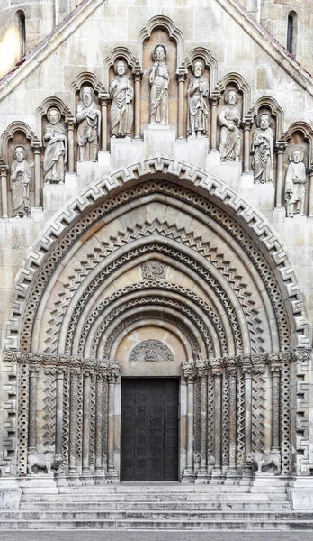 Fasad av Jak kyrkan i Budapest — Stockfoto