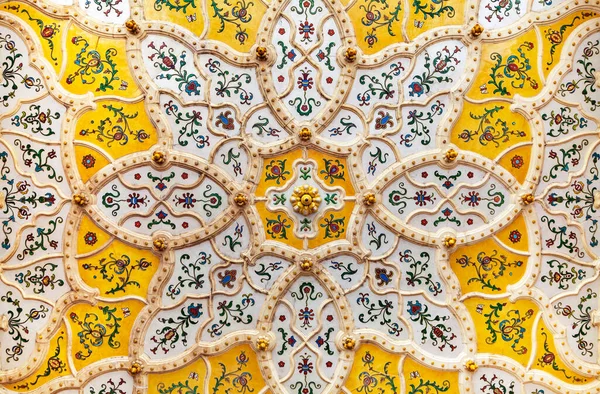 Ceiling of Museum of Applied arts in Budapest — Stock Photo, Image