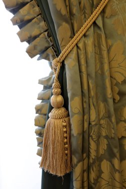 Perdeleri görünümünü duvar arka plan üzerinde