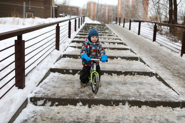 Boy Goes Stairs Balance Bike Winter — Stock Photo, Image