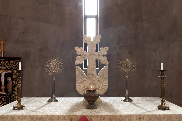 Croix Pierre Sur Table Dans Une Église Arménienne Etchmiadzin Arménie — Photo