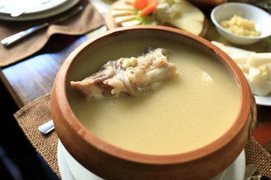 Haş kase Restoran tablo