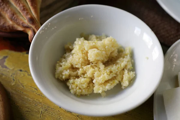 Aglio Schiacciato Piatto Khash Nel Ristorante Armeno — Foto Stock