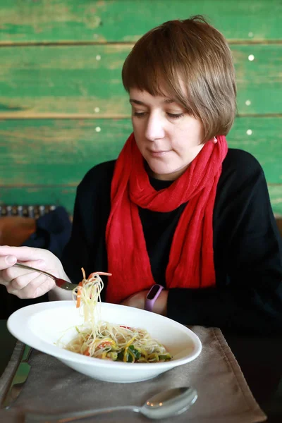 Woman Eating Funchoza Salad — Stock Photo, Image