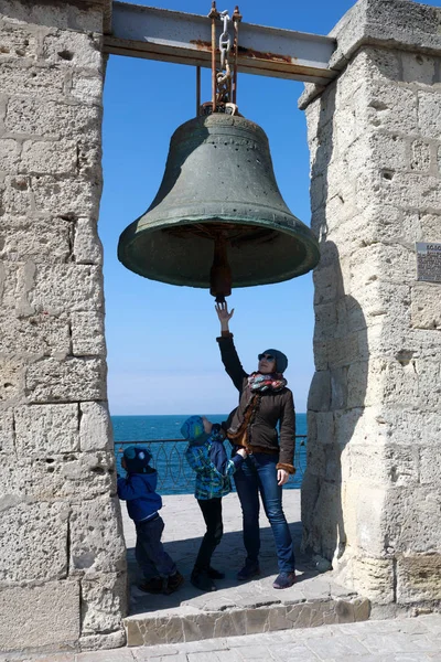 Család és Chersonesus Bell — Stock Fotó