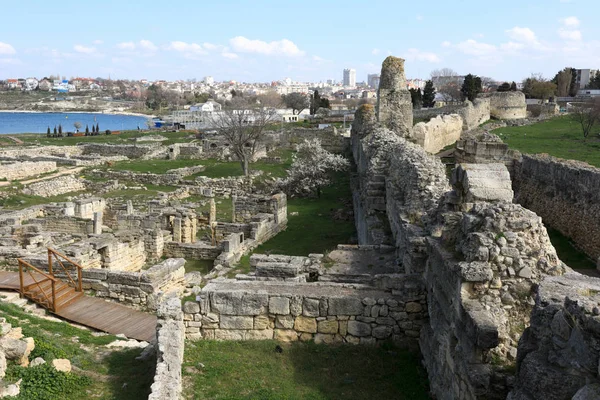 Lanscape de ruinas de fortaleza en Chersonesos —  Fotos de Stock