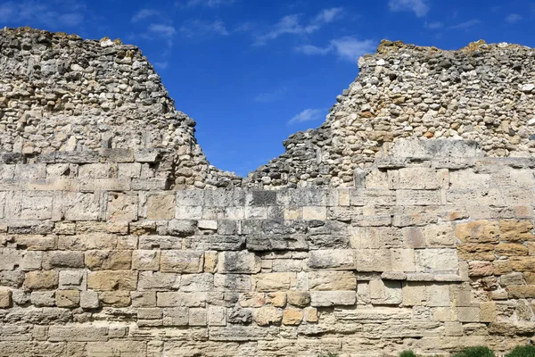 Вид на фортецю "стіна" Херсонеса — стокове фото