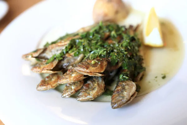 Fried horse mackerel with herbs — Stock Photo, Image