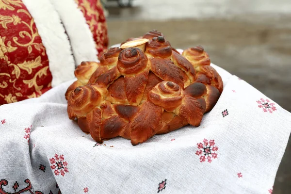 Pão com sal em rushnyk — Fotografia de Stock