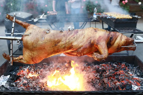 Cerdo Skewer cocinar — Foto de Stock