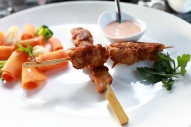 Havuçlu tavuk kebaplar