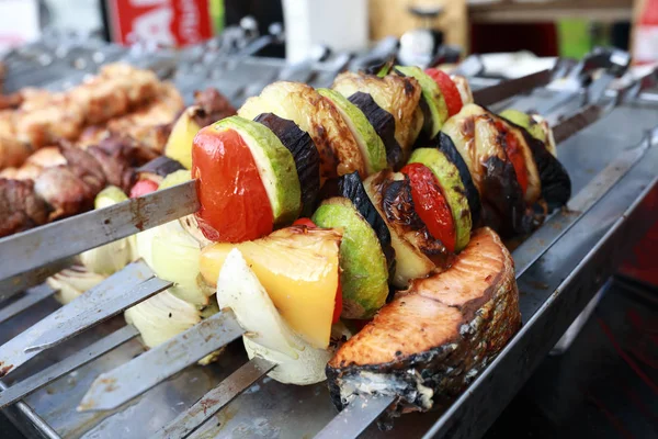 Various vegetable and fish kebab — Stock Photo, Image