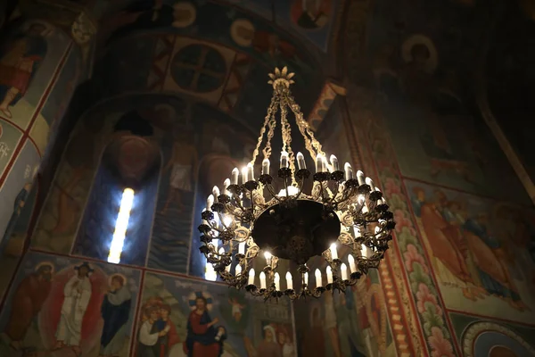 Detalhes Lustre Ferro Igreja Ortodoxa Georgiana Geórgia — Fotografia de Stock