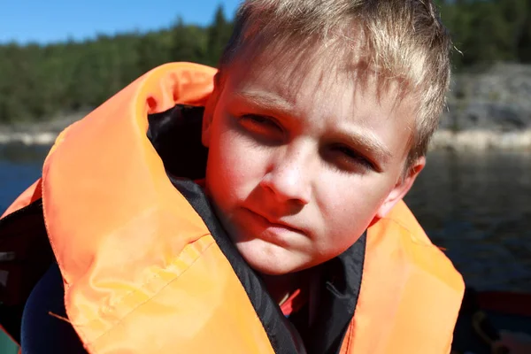 Retrato Niño Barco Ladoga Skerries —  Fotos de Stock