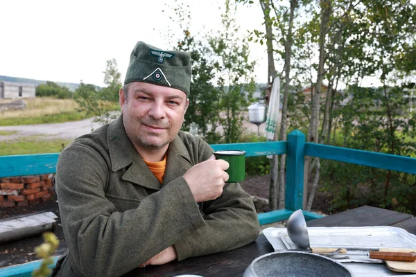 Portrait Man Uniform Wehrmacht Soldier Drinking Tea — Stock Photo, Image