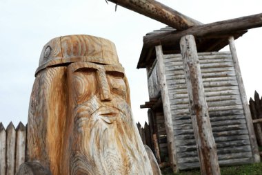 Viking köyü, Karelia 'da İskandinav tanrısı Odin' in manzarası
