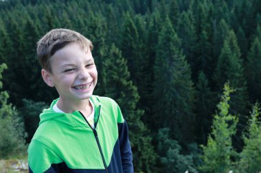 Paaso Dağı 'ndaki mutlu çocuk, Karelia.